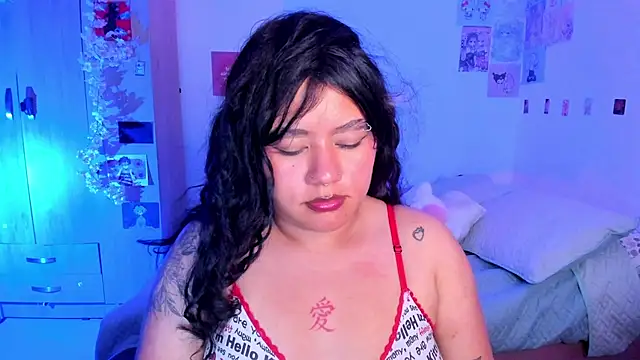 Snapshot of StephaniFox chatting on 02.28.25 StephaniFox online show from 02.28.25