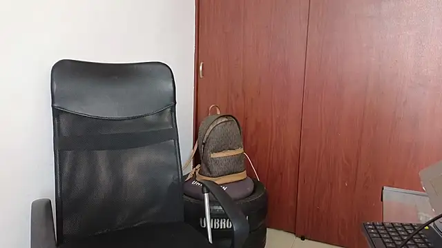 Dj scarlettmorreti online show from 01.26.25