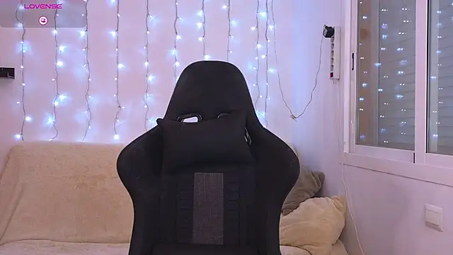 Karinchik  online show from 03.19.25