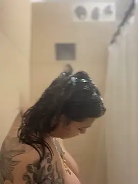 miacanela xo online show from 12.14.25