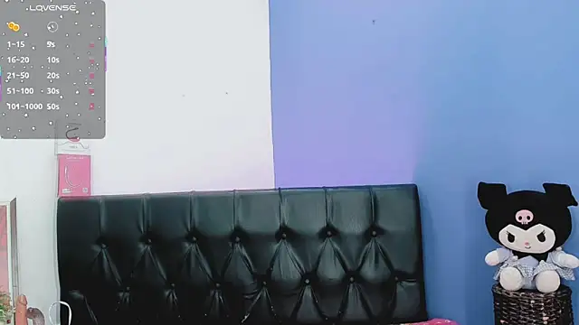 Snapshot of valentina_princess_ chatting on 09.22.25 valentina princess online show from 09.22.25