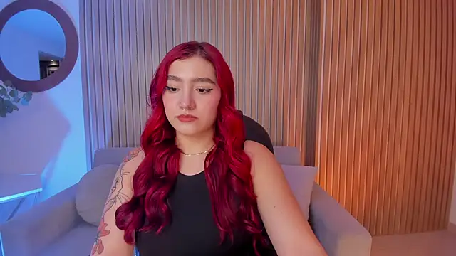 Snapshot of ViolettCastel chatting on 03.06.25 ViolettCastel online show from 03.06.25