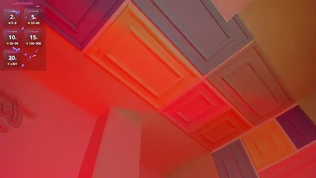 Snapshot of ViolettCastel chatting on 03.20.25 ViolettCastel online show from 03.20.25