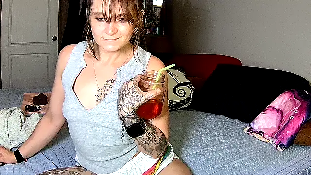 ZeelaXoXo online show from 01.10.26