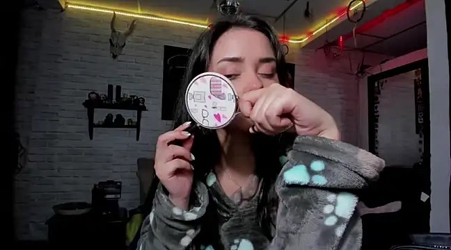 Kimmymadison- online show from 12.08.24