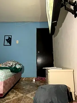 Kimmymadison- online show from 10.18.25