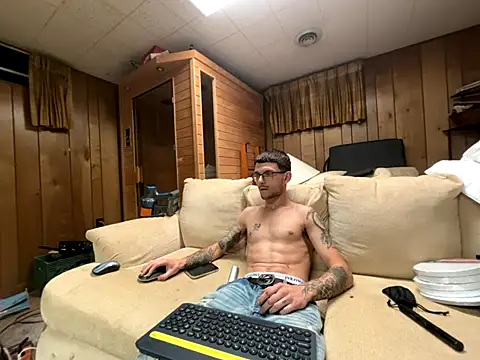 hungkubenski online show from 10.22.25