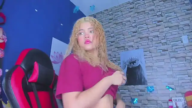 sofiacastillo01 online show from 02.22.25