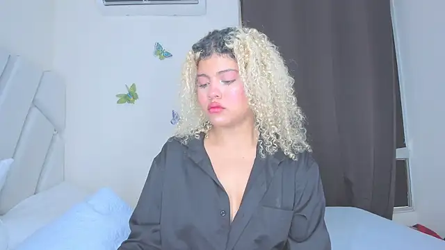 sofiacastillo01 online show from 04.10.26