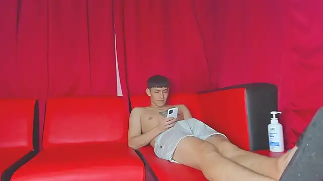 Extreme Team8 online show from 02.03.25