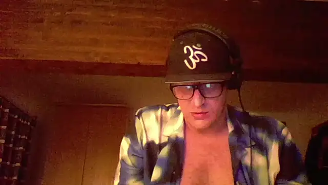 Bigthroaterboy online show from 01.02.25