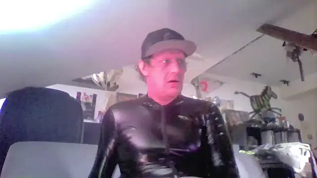 Bigthroaterboy online show from 05.13.26