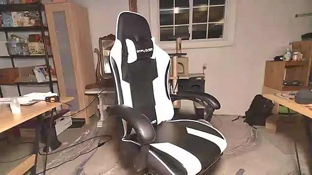 MagnusCockus online show from 03.01.25