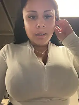 HaileyDiana online show from 02.14.25