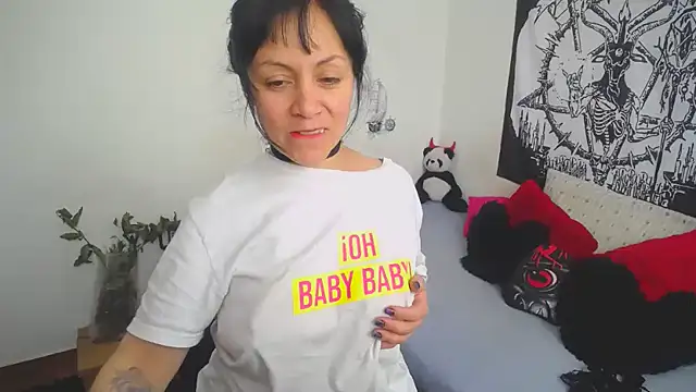 lili peach online show from 03.15.25