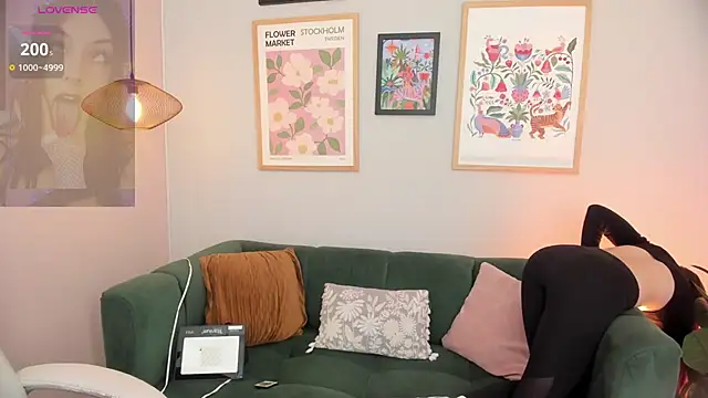 Snapshot of Melissa_Koster chatting on 10.12.25 Melissa Koster online show from 10.12.25