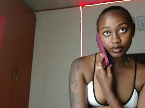 Miss hot candy online show from 01.07.25