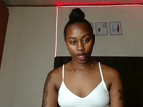 Miss hot candy online show from 01.10.25