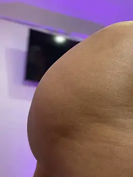 ANA CARTER online show from 10.22.25