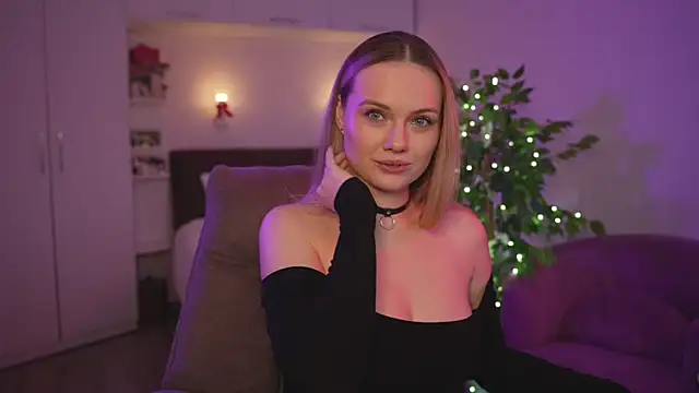 Naughty mooncake online show from 01.06.25