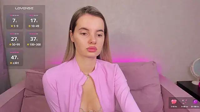 Snapshot of Erika_Carpenter chatting on 02.13.25 Erika Carpenter online show from 02.13.25