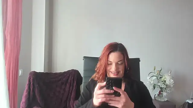 Snapshot of LilliLowexox chatting on 02.09.26 LilliLowexox online show from 02.09.26