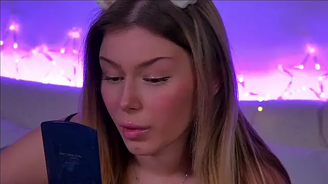 Snapshot of LiliaBianka chatting on 01.13.25 LiliaBianka online show from 01.13.25