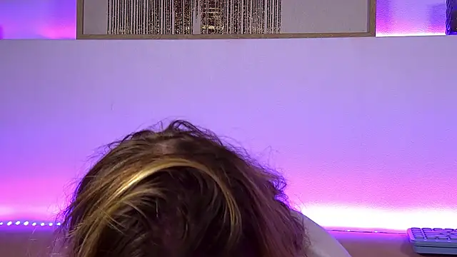 Snapshot of LiliaBianka chatting on 02.10.25 LiliaBianka online show from 02.10.25