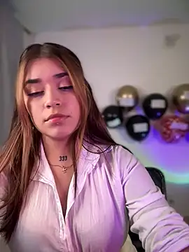 Snapshot of JoselinFlower_ chatting on 12.31.24 JoselinFlower online show from 12.31.24