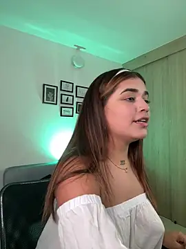 Snapshot of JoselinFlower_ chatting on 02.01.25 JoselinFlower online show from 02.01.25