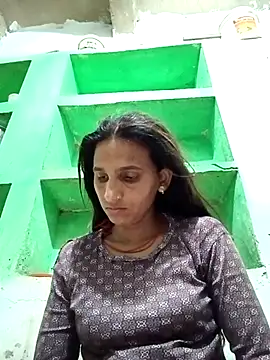 Snapshot of Baby__Shreya chatting on 04.28.26 Baby Shreya online show from 04.28.26