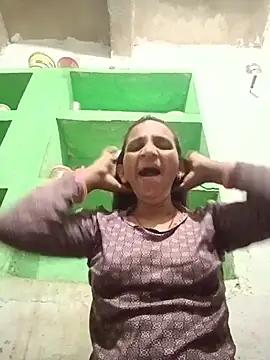 Snapshot of Baby__Shreya chatting on 06.24.26 Baby Shreya online show from 06.24.26