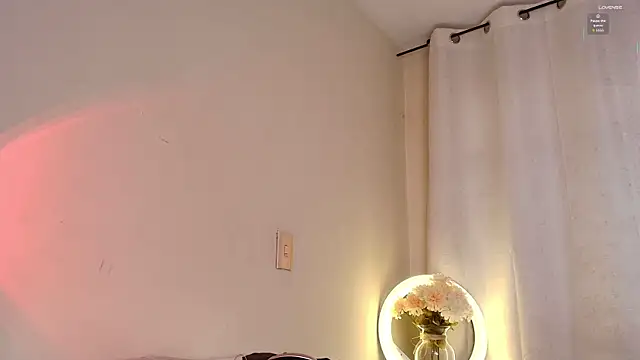 shanakendal2 online show from 09.19.25