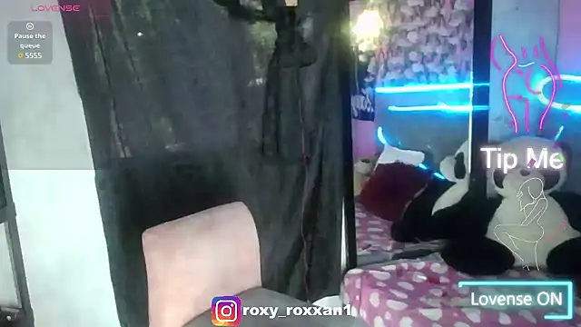 roxy roxxan online show from 03.15.25