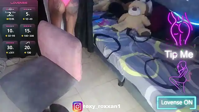 roxy roxxan online show from 03.17.25