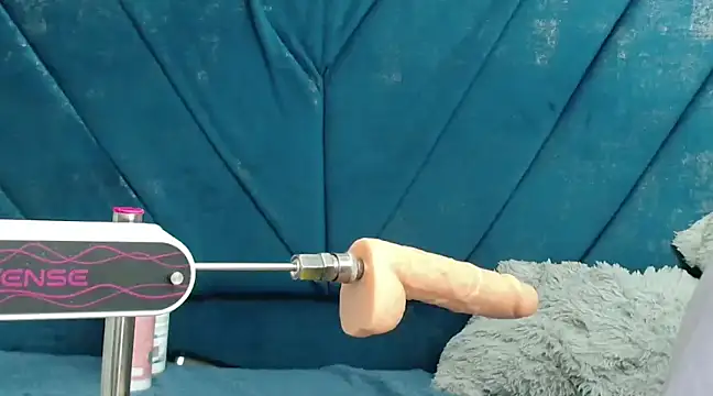 KilyetVera3x online show from 02.22.25