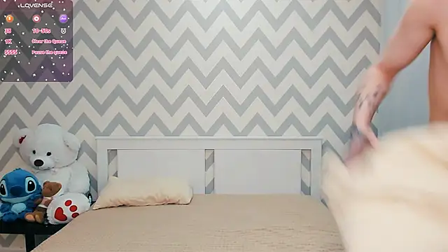 Snapshot of shaameless chatting on 12.12.24 shaameless online show from 12.12.24