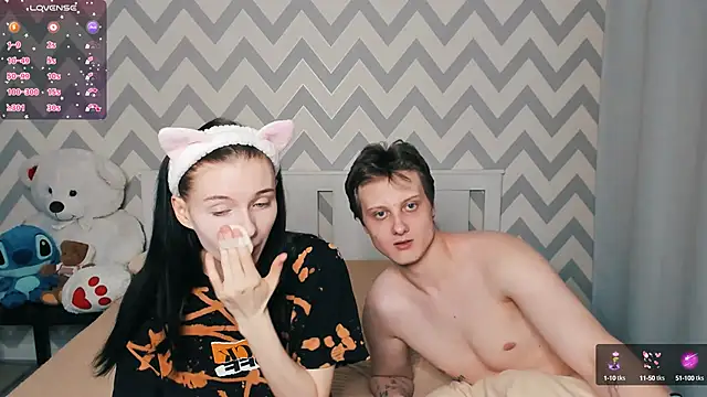 Snapshot of shaameless chatting on 12.22.24 shaameless online show from 12.22.24