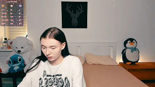 Snapshot of shaameless chatting on 03.19.25 shaameless online show from 03.19.25