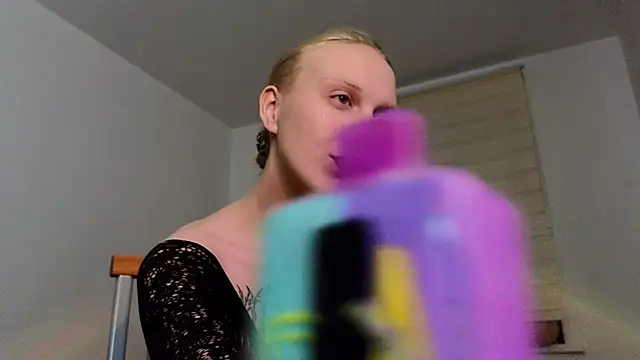 Snapshot of Martha_Hoffman chatting on 12.21.24 Martha Hoffman online show from 12.21.24