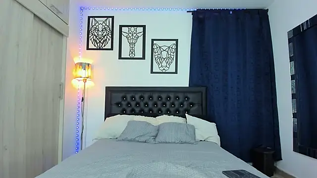 Scarlett Steelee online show from 12.18.24