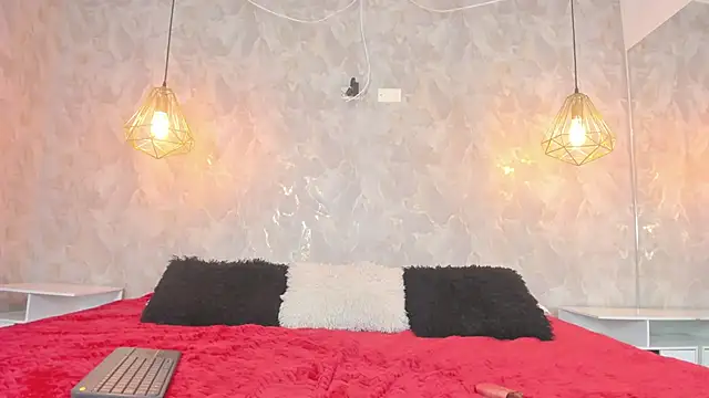 leigh-angels online show from 02.11.26