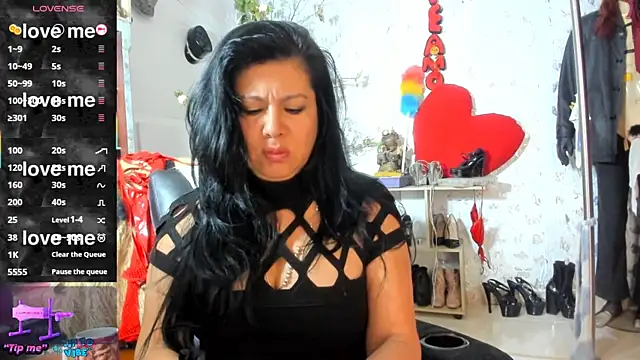 Snapshot of Erlinda-engel chatting on 06.26.26 Erlinda-engel online show from 06.26.26