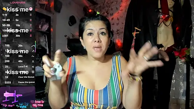 Snapshot of Erlinda-engel chatting on 07.18.26 Erlinda-engel online show from 07.18.26