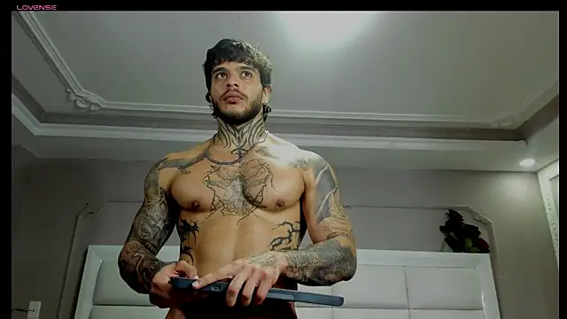 Snapshot of ray_coopers chatting on 11.15.25 ray coopers online show from 11.15.25