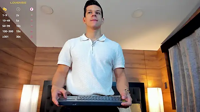 Snapshot of MarcoSullivan chatting on 01.19.25 MarcoSullivan online show from 01.19.25