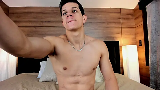 Snapshot of MarcoSullivan chatting on 03.05.25 MarcoSullivan online show from 03.05.25