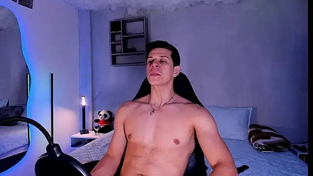 Snapshot of MarcoSullivan chatting on 09.29.25 MarcoSullivan online show from 09.29.25