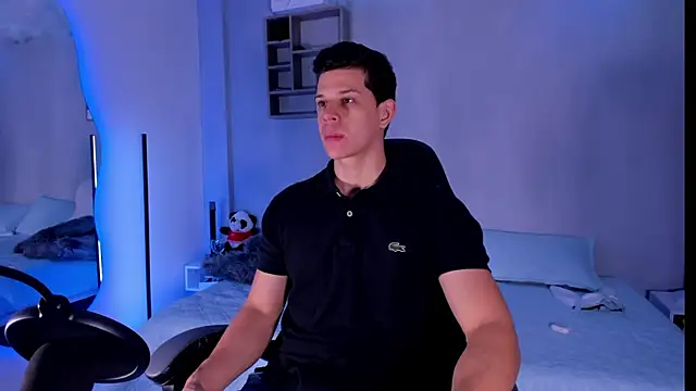 Snapshot of MarcoSullivan chatting on 11.25.25 MarcoSullivan online show from 11.25.25