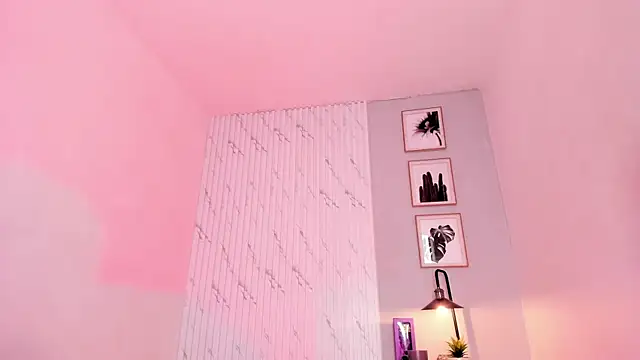 megan-wells online show from 12.24.24